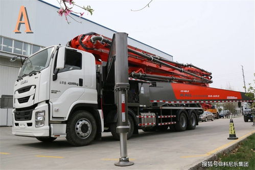 混凝土泵車 現(xiàn)代建筑中的“鋼鐵長(zhǎng)臂”與高效輸送系統(tǒng)